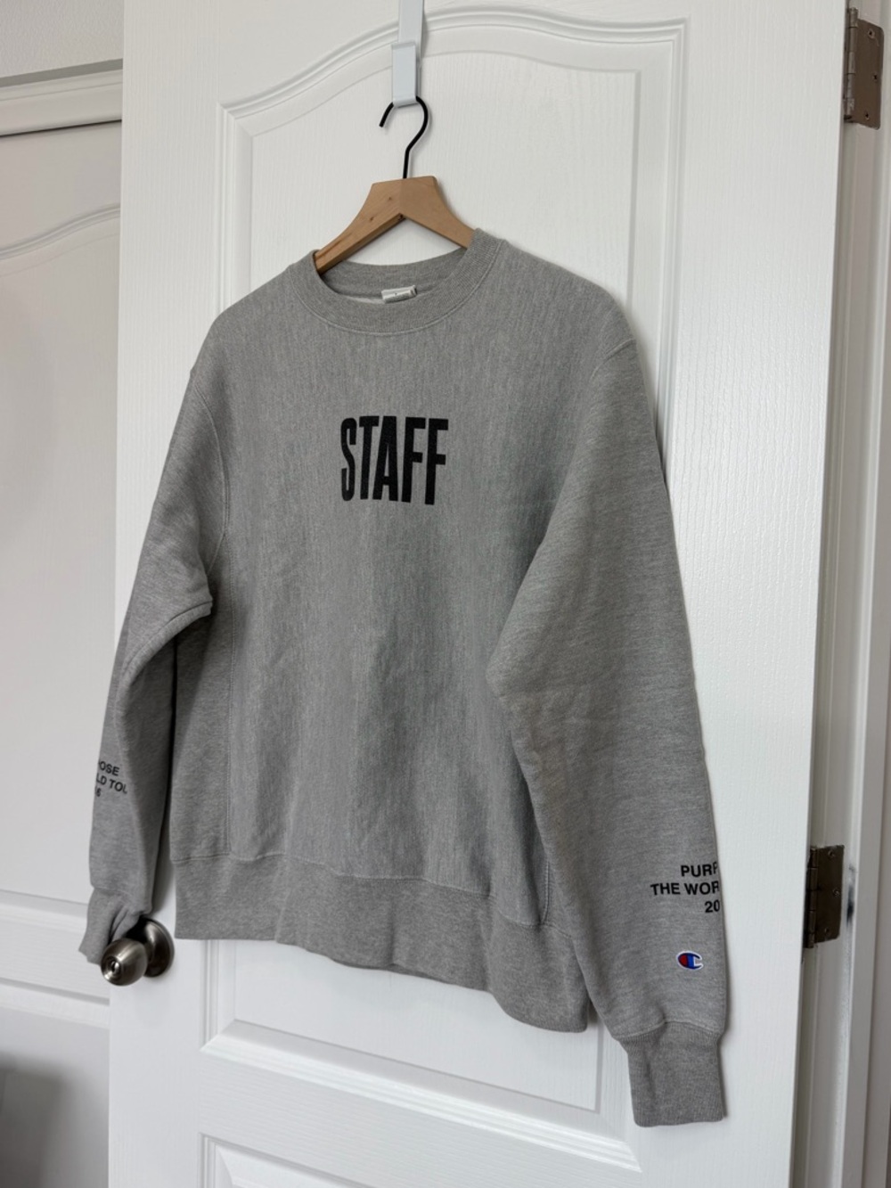 Justin Bieber The Purpose World Tour 2016 Champion Crewneck Sweater Medium - Picture 6 of 14